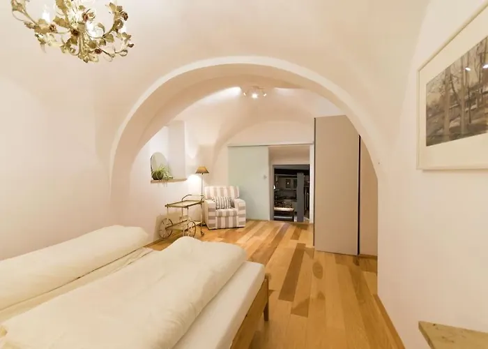 Historische Im Herzen Der Regensburger Altstadt