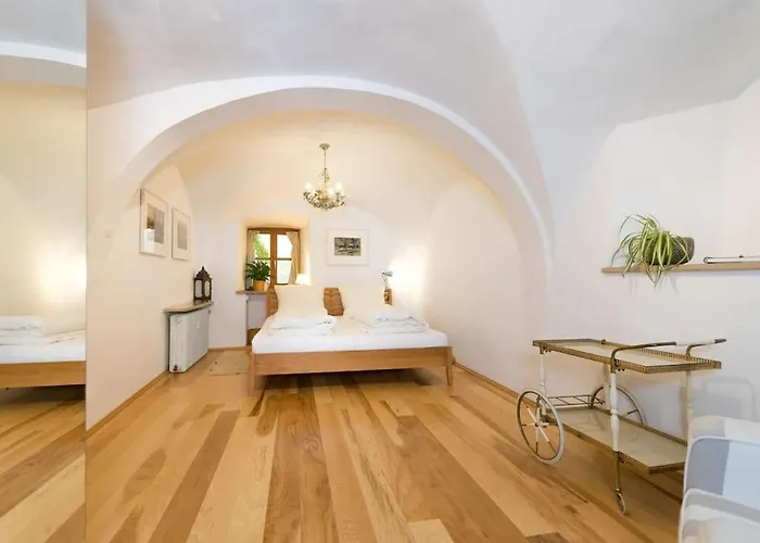 Apartment Historische Im Herzen Der Regensburger Altstadt *