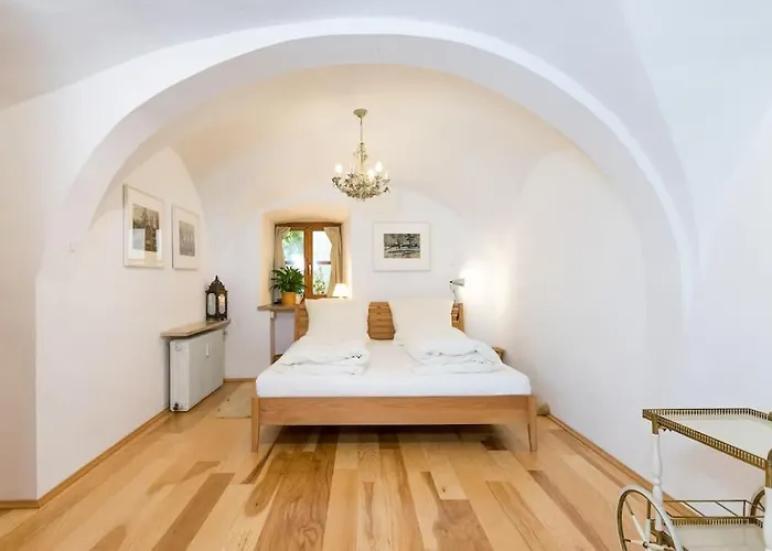 Historische Im Herzen Der Regensburger Altstadt * Regensburg